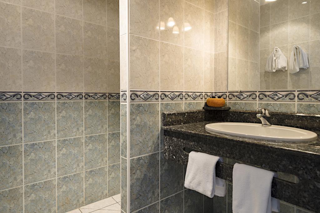 Hotel Minvielle - Residence Les Oliviers Segos Екстер'єр фото